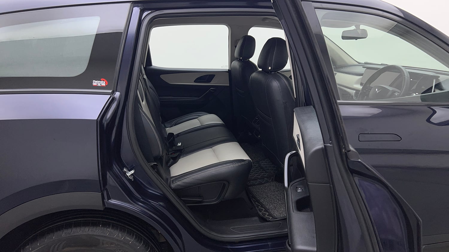 Used 2024 Mahindra XUV700 AX 5 Diesel AT 7 STR Diesel Automatic interior RIGHT SIDE REAR DOOR CABIN VIEW