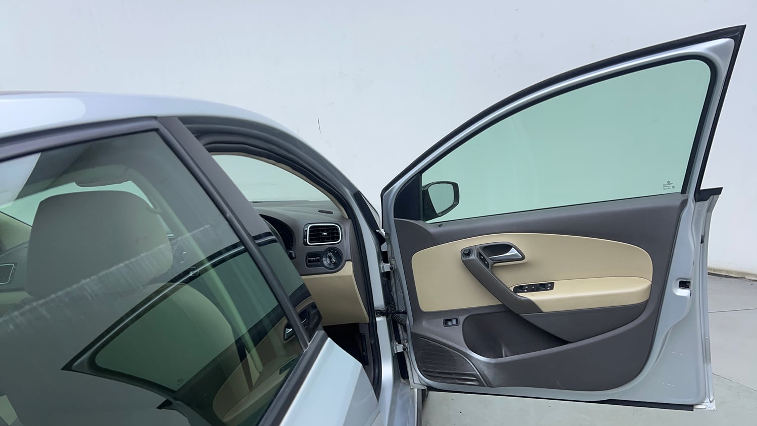 Used 2022 Volkswagen Vento Highline 1.0L TSI Petrol Manual interior RIGHT FRONT DOOR OPEN VIEW
