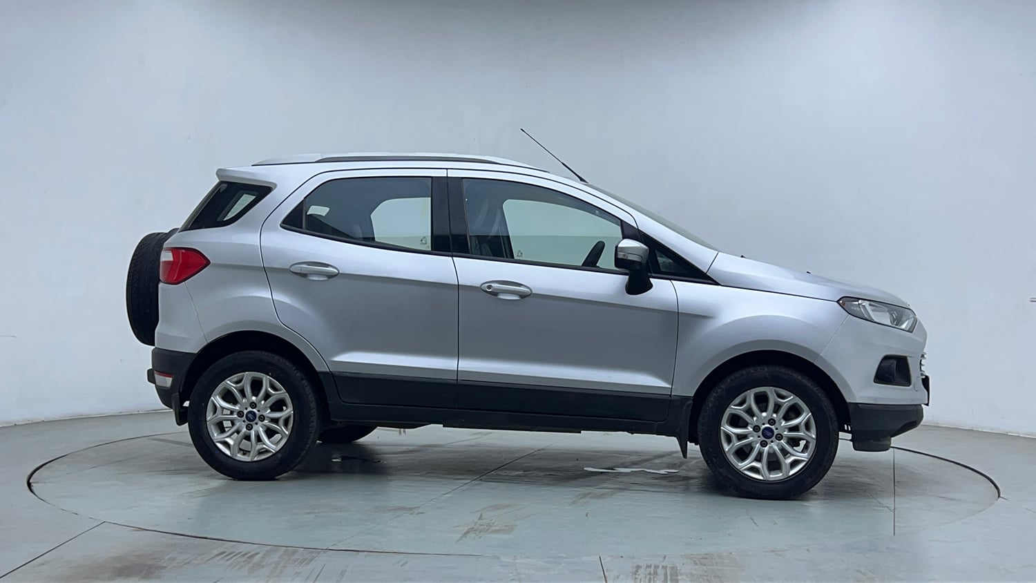 Used 2015 Ford EcoSport Titanium 1.5L Ti-VCT AT Petrol Automatic exterior RIGHT SIDE VIEW