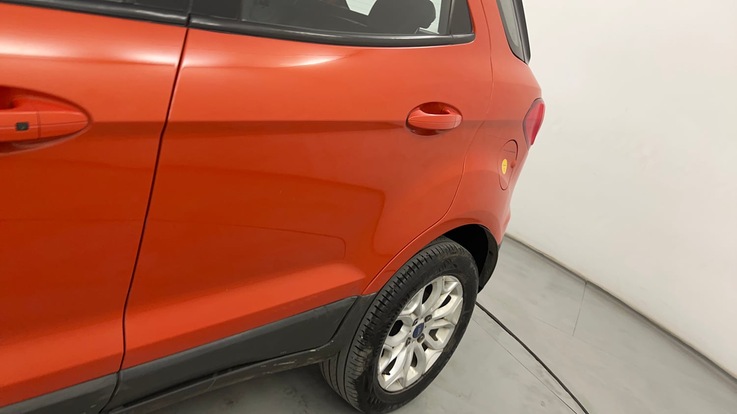 Used 2016 Ford EcoSport Titanium 1.5L Ti-VCT AT Petrol Automatic dents MINOR DENT