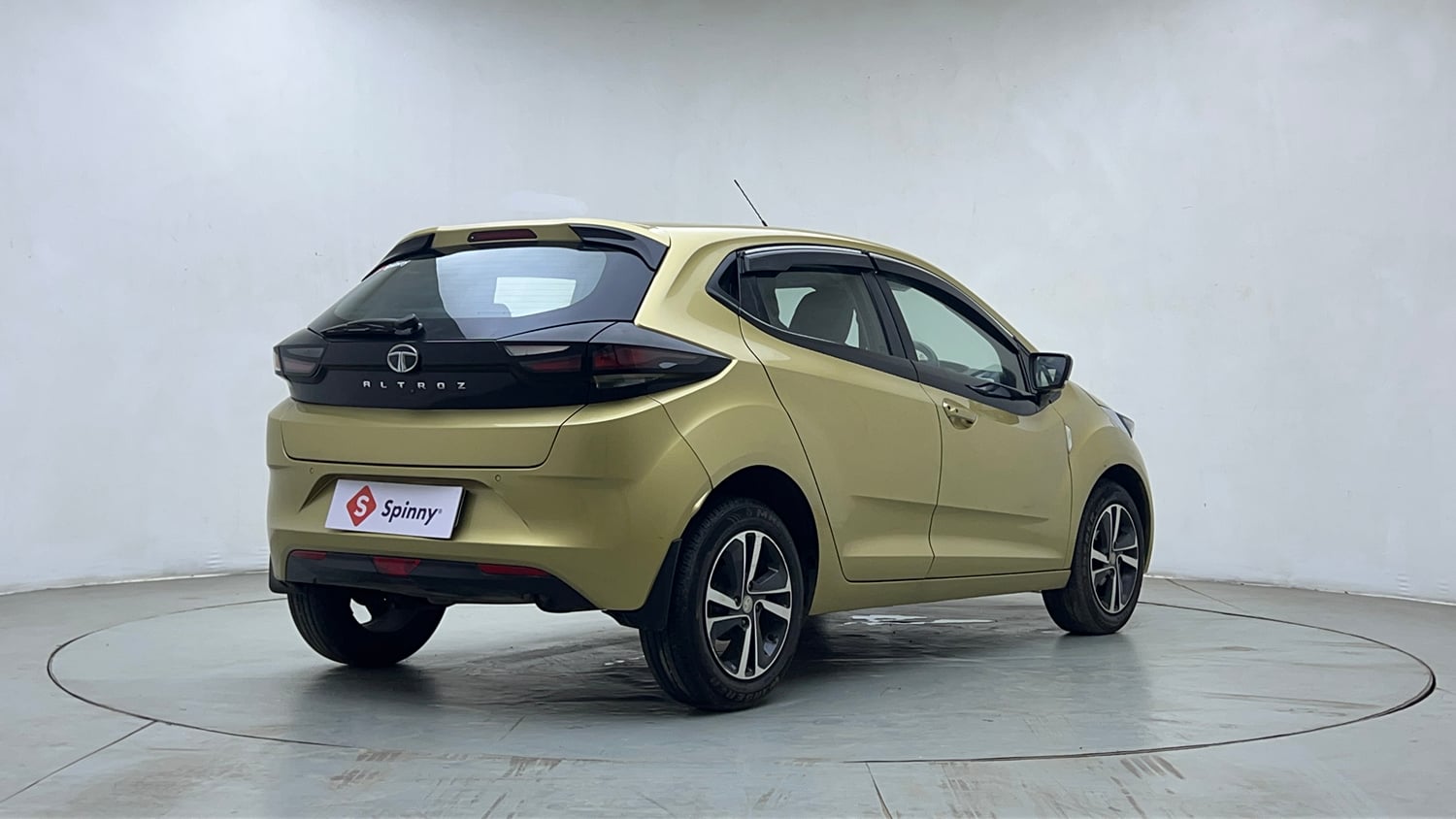 Used 2020 Tata Altroz XZ Petrol Petrol Manual exterior RIGHT REAR CORNER VIEW