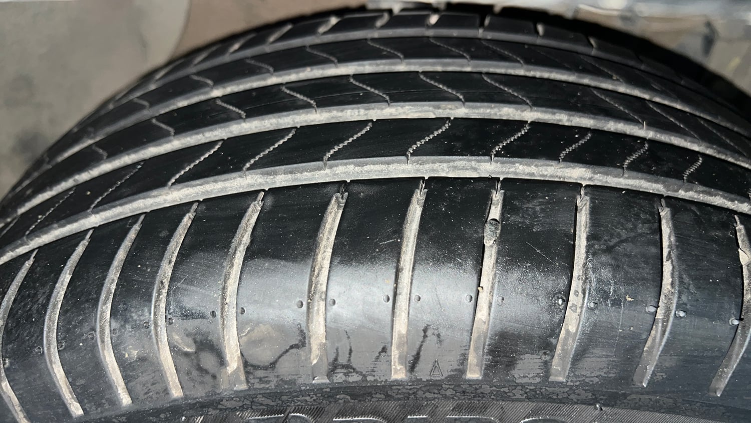 Used 2022 Toyota Urban Cruiser Premium Grade MT Petrol Manual tyres RIGHT FRONT TYRE TREAD VIEW