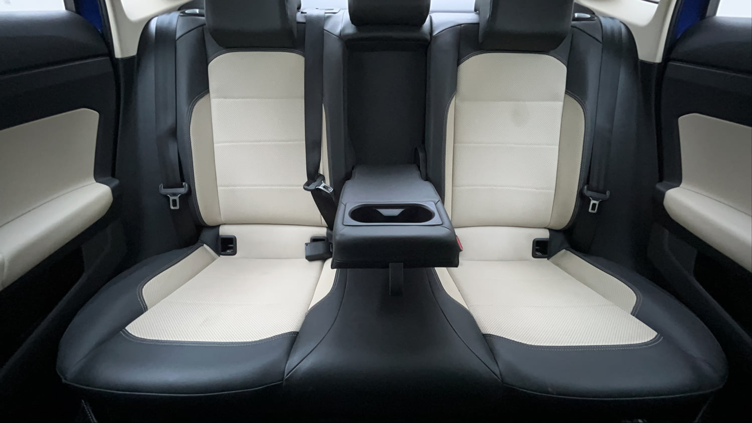 Used 2023 Volkswagen Virtus Topline 1.0 TSI AT Petrol Automatic interior REAR SEAT CONDITION VIEW