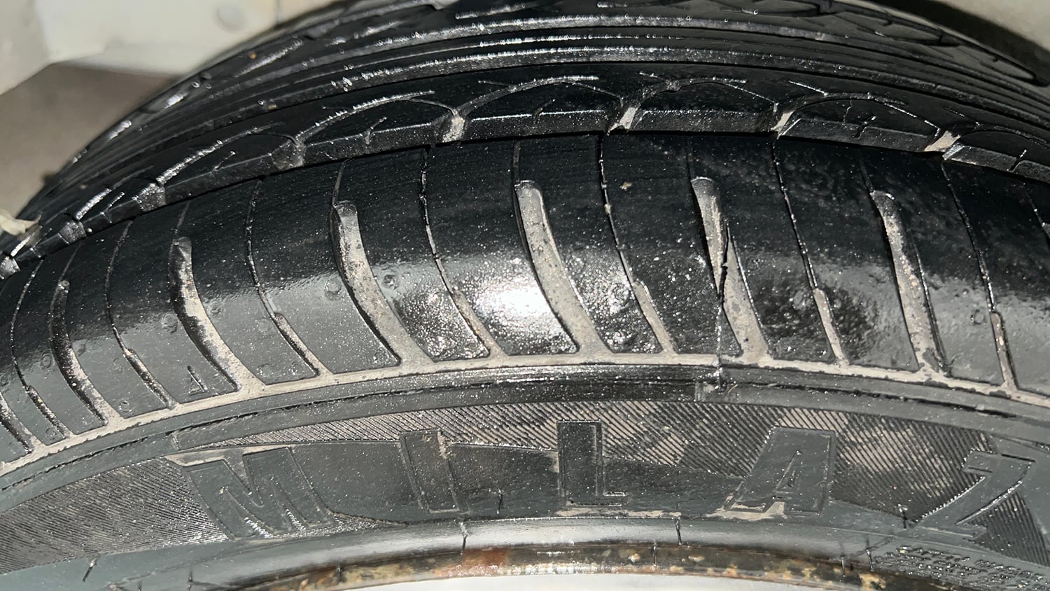 Used 2016 Honda Jazz SV Petrol Petrol Manual tyres RIGHT REAR TYRE TREAD VIEW