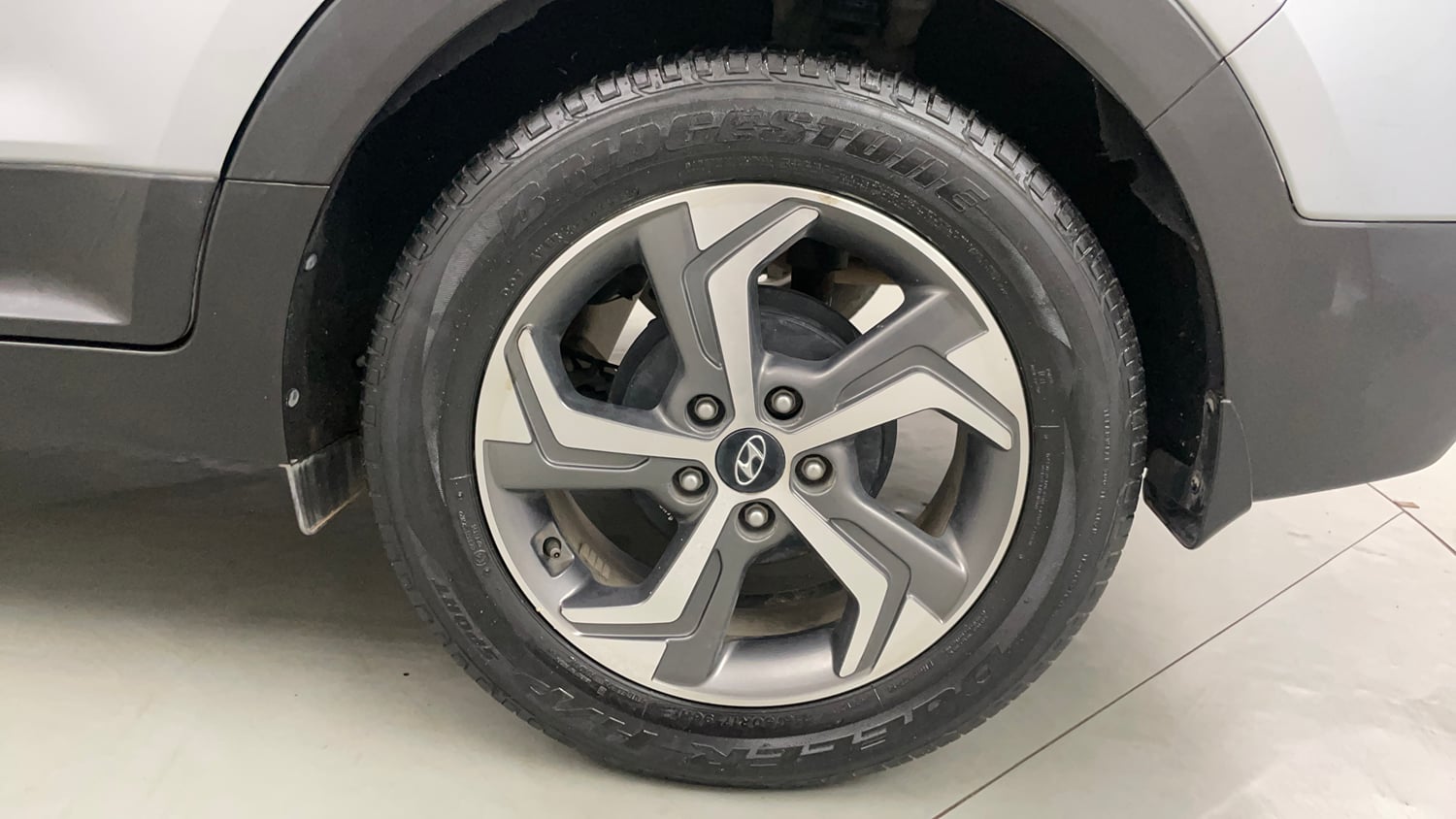 Used 2019 Hyundai Creta SX 1.6 AT Petrol Petrol Automatic tyres LEFT REAR TYRE RIM VIEW