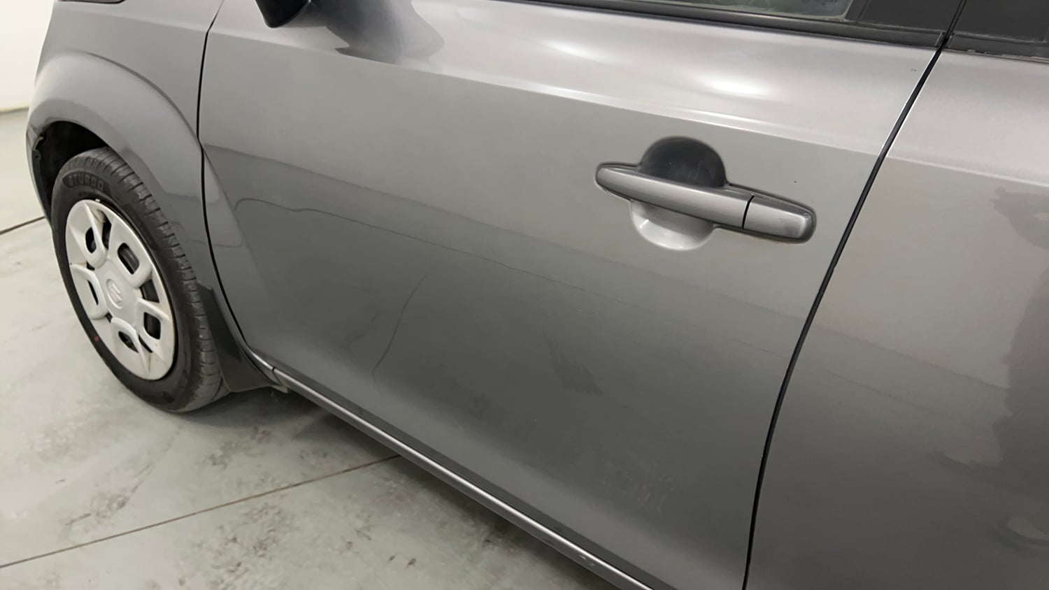 Used 2018 Maruti Suzuki Ignis Delta 1.2 AMT Petrol Automatic dents MINOR SCRATCH
