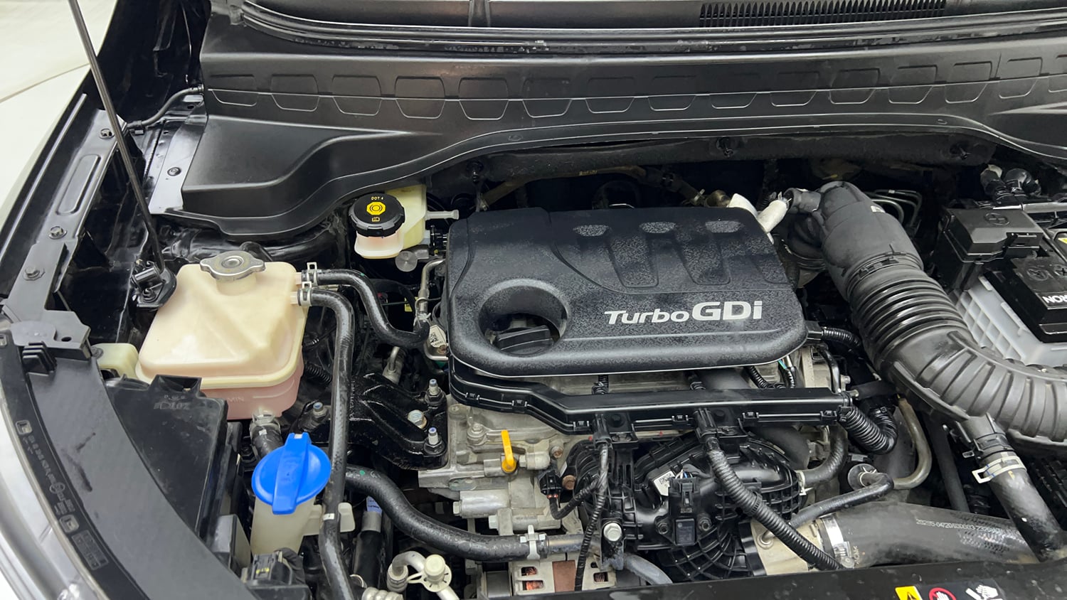 Used 2023 Kia Sonet HTX 1.0 Turbo Petrol DCT Petrol Automatic engine ENGINE RIGHT SIDE VIEW