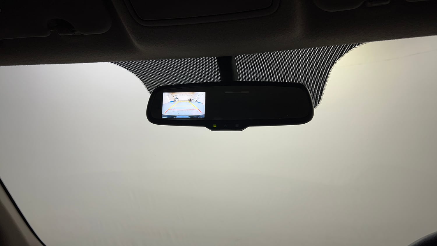 Used 2016 Hyundai Elite i20 Sportz 1.2 Petrol Manual top_features Rear camera