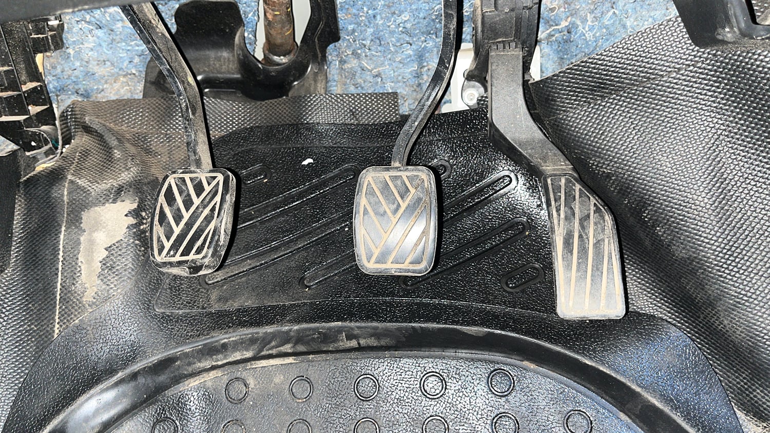 Used 2023 Maruti Suzuki Brezza ZXi Petrol Manual interior PEDALS VIEW