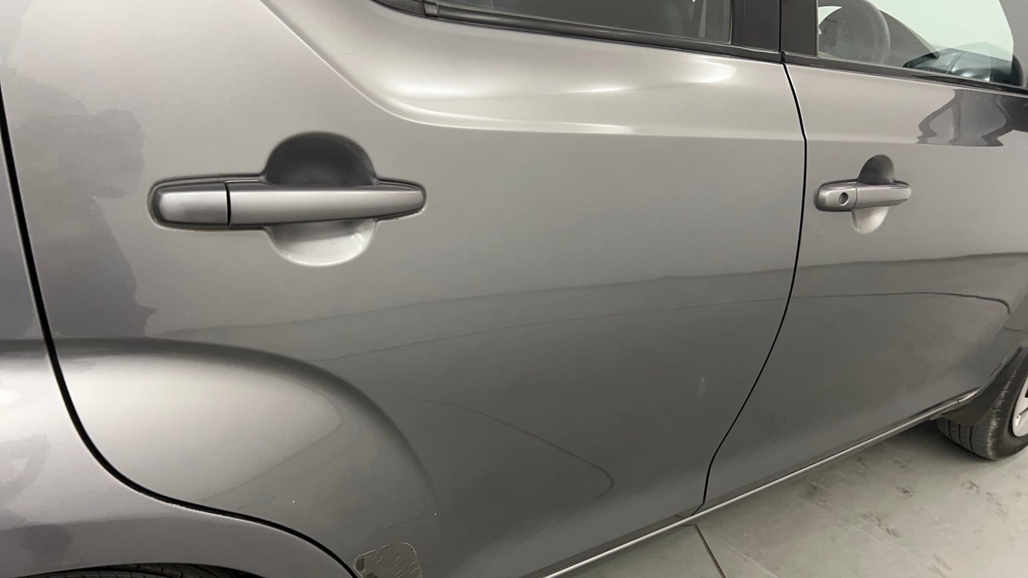 Used 2018 Maruti Suzuki Ignis Delta 1.2 AMT Petrol Automatic dents MINOR SCRATCH