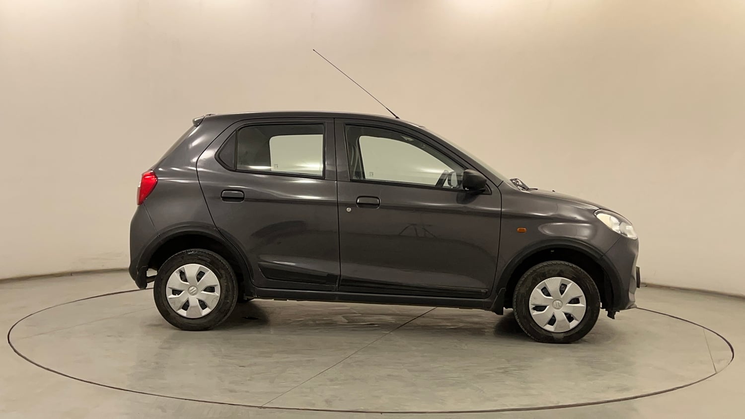 Used 2023 Maruti Suzuki Alto K10 VXi Petrol Manual exterior RIGHT SIDE VIEW