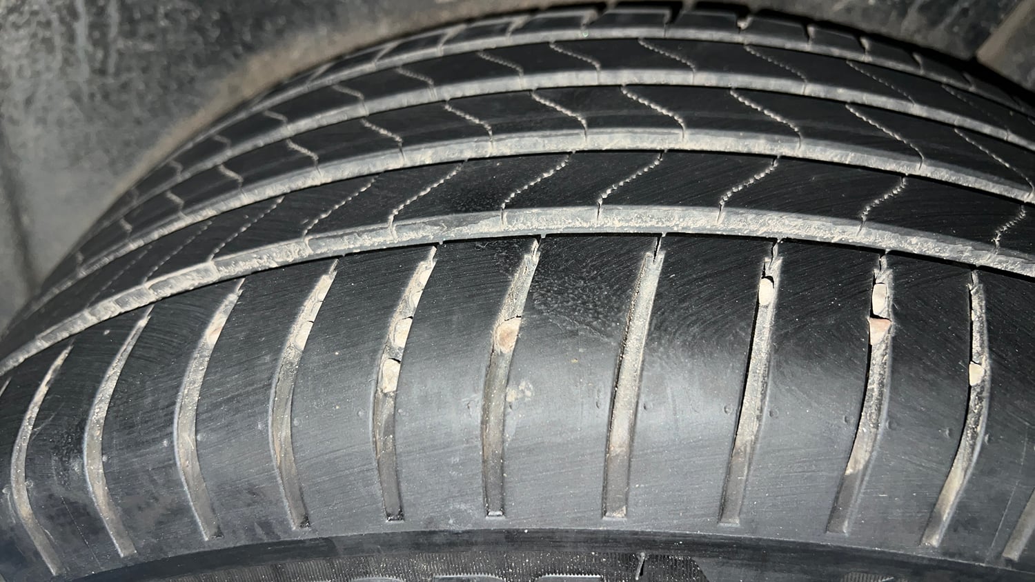 Used 2022 Toyota Urban Cruiser Premium Grade MT Petrol Manual tyres LEFT REAR TYRE TREAD VIEW