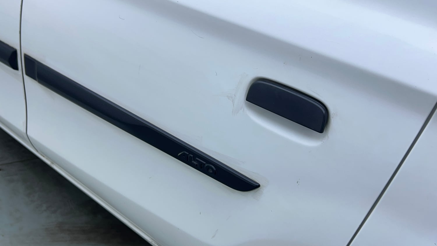 Used 2019 Maruti Suzuki Alto 800 VXi Petrol Manual dents MINOR DENT