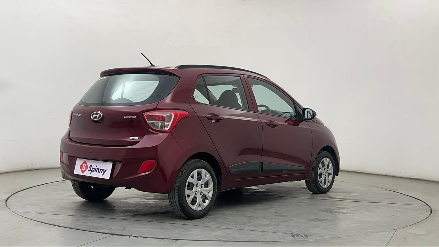 Used 2015 Hyundai Grand i10 Sportz 1.2 Kappa VTVT Petrol Manual exterior RIGHT REAR CORNER VIEW