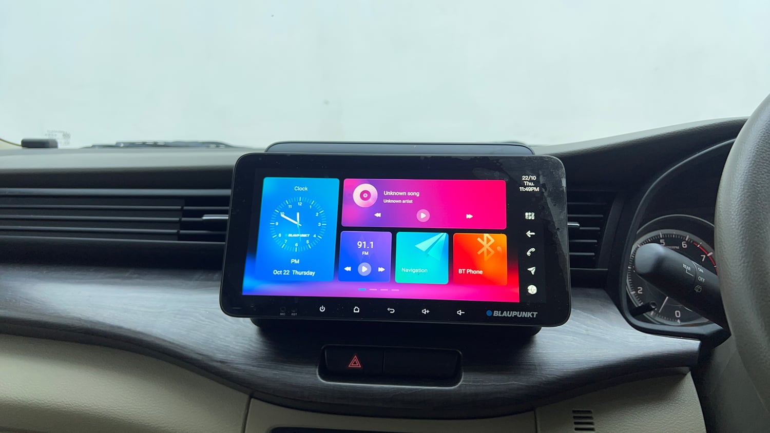 Used 2023 Maruti Suzuki Ertiga ZXi (O) CNG Cng Manual top_features Touch screen infotainment system