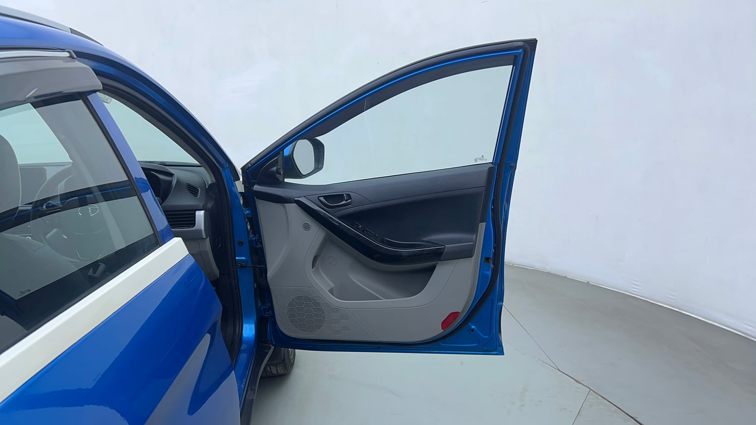 Used 2019 Tata Nexon XMA Petrol Petrol Automatic interior RIGHT FRONT DOOR OPEN VIEW