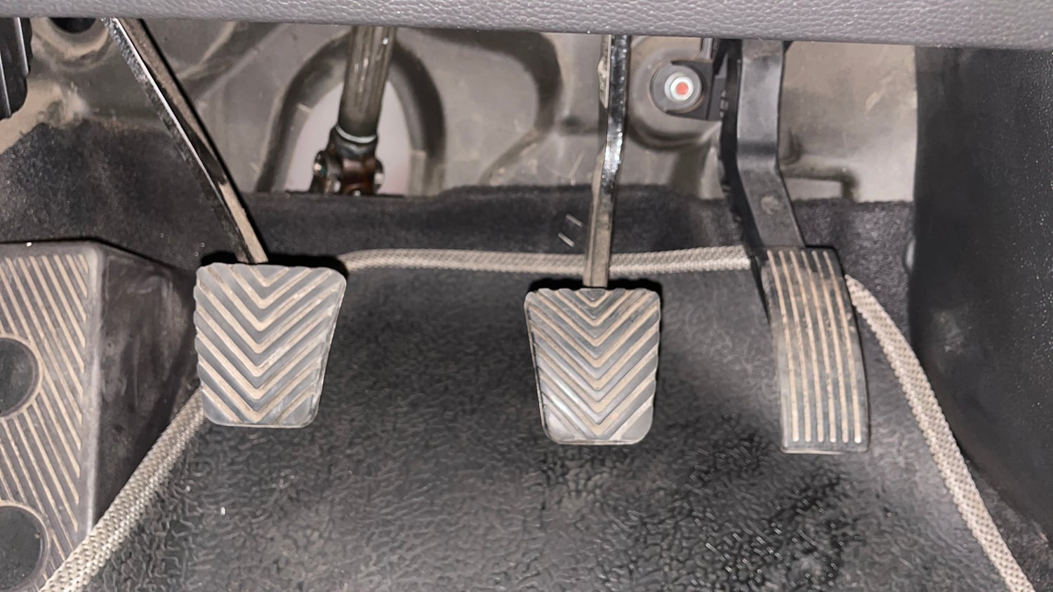 Used 2016 Hyundai Elite i20 Sportz 1.2 Petrol Manual interior PEDALS VIEW