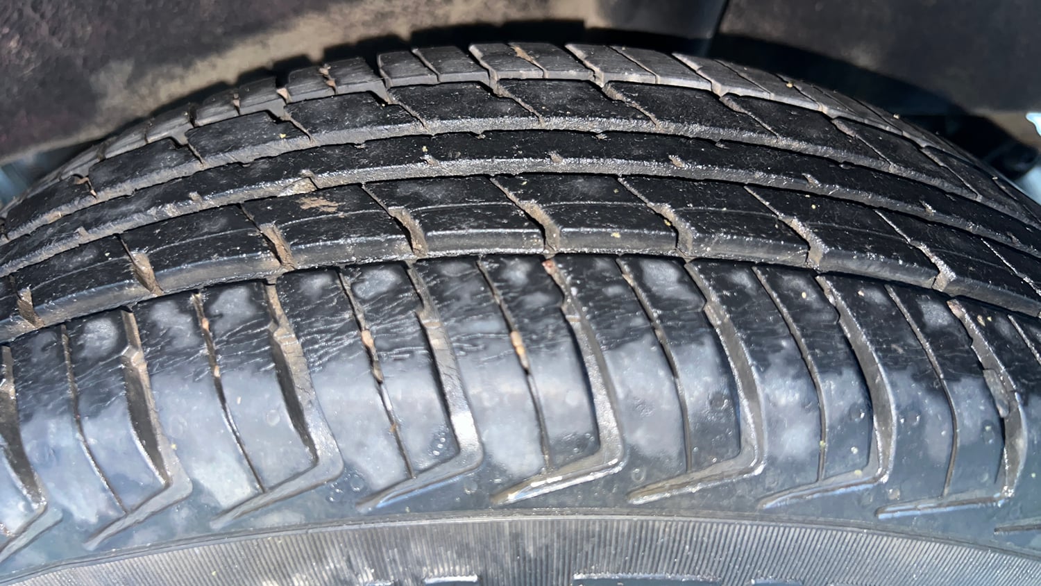 Used 2019 Renault Kwid RXL Petrol Manual tyres LEFT REAR TYRE TREAD VIEW