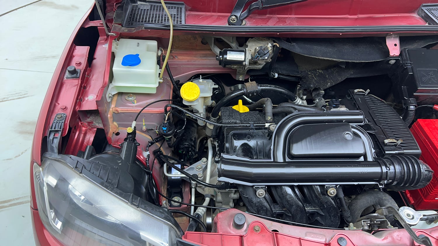 Used 2019 Renault Kwid RXL Petrol Manual engine ENGINE RIGHT SIDE VIEW