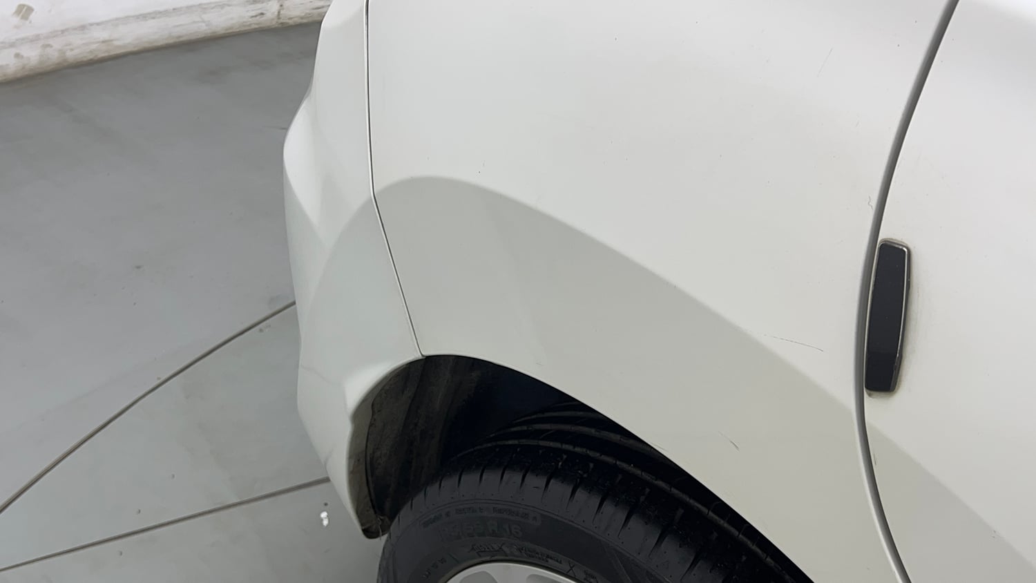 Used 2022 Maruti Suzuki Baleno Zeta MT Petrol Manual dents MINOR SCRATCH