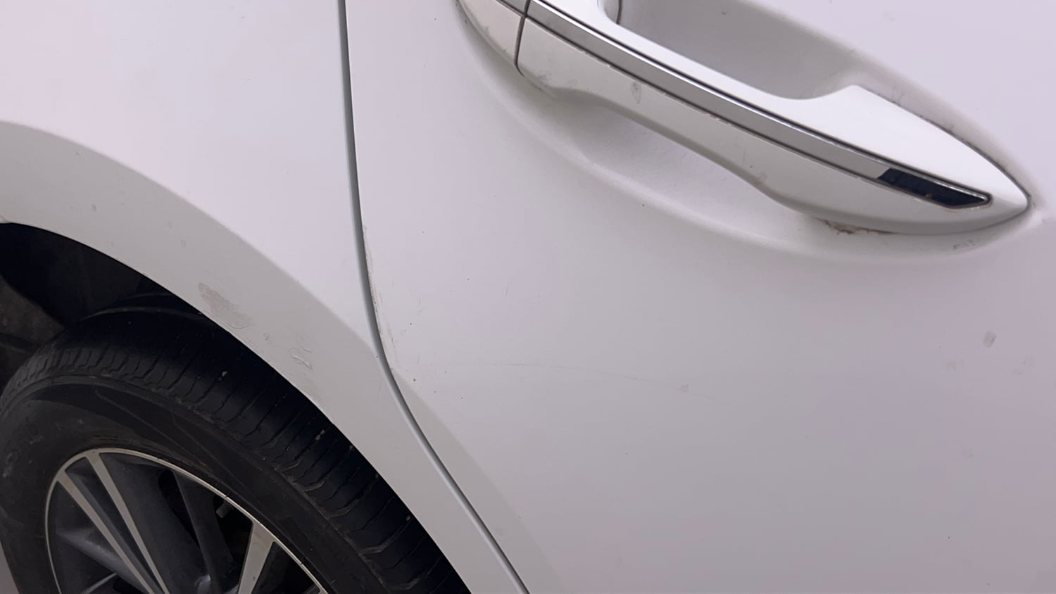Used 2018 Toyota Corolla Altis VL CVT Petrol Petrol Automatic dents MINOR SCRATCH