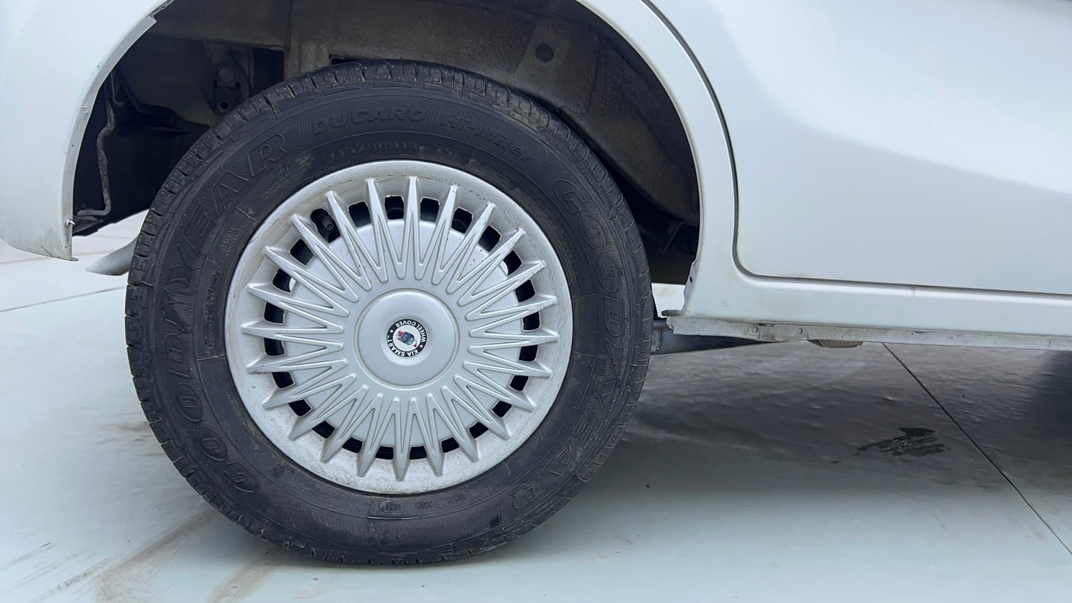 Used 2019 Maruti Suzuki Alto 800 VXi Petrol Manual tyres RIGHT REAR TYRE RIM VIEW