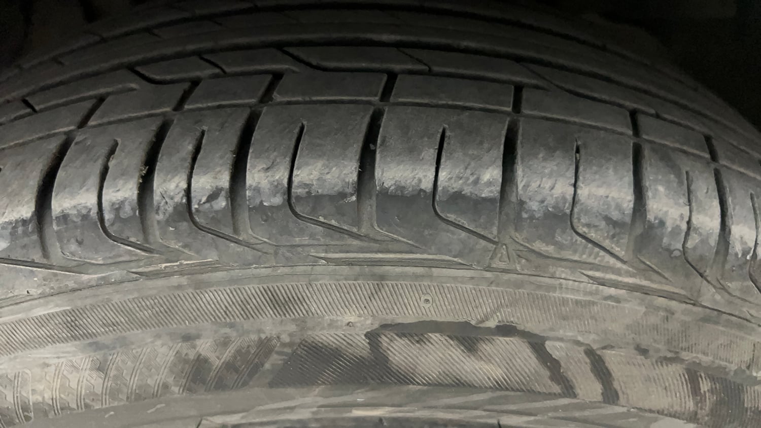 Used 2018 Tata Nexon XZ Plus Diesel Diesel Manual tyres RIGHT FRONT TYRE TREAD VIEW
