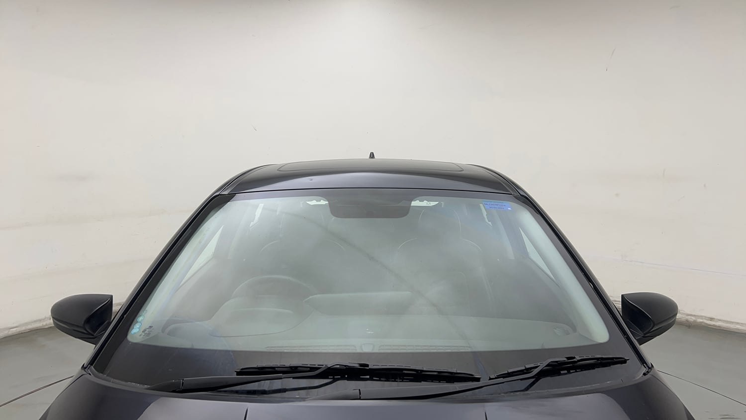 Used 2023 Hyundai New i20 Asta (O) 1.2 MT Petrol Manual exterior FRONT WINDSHIELD VIEW