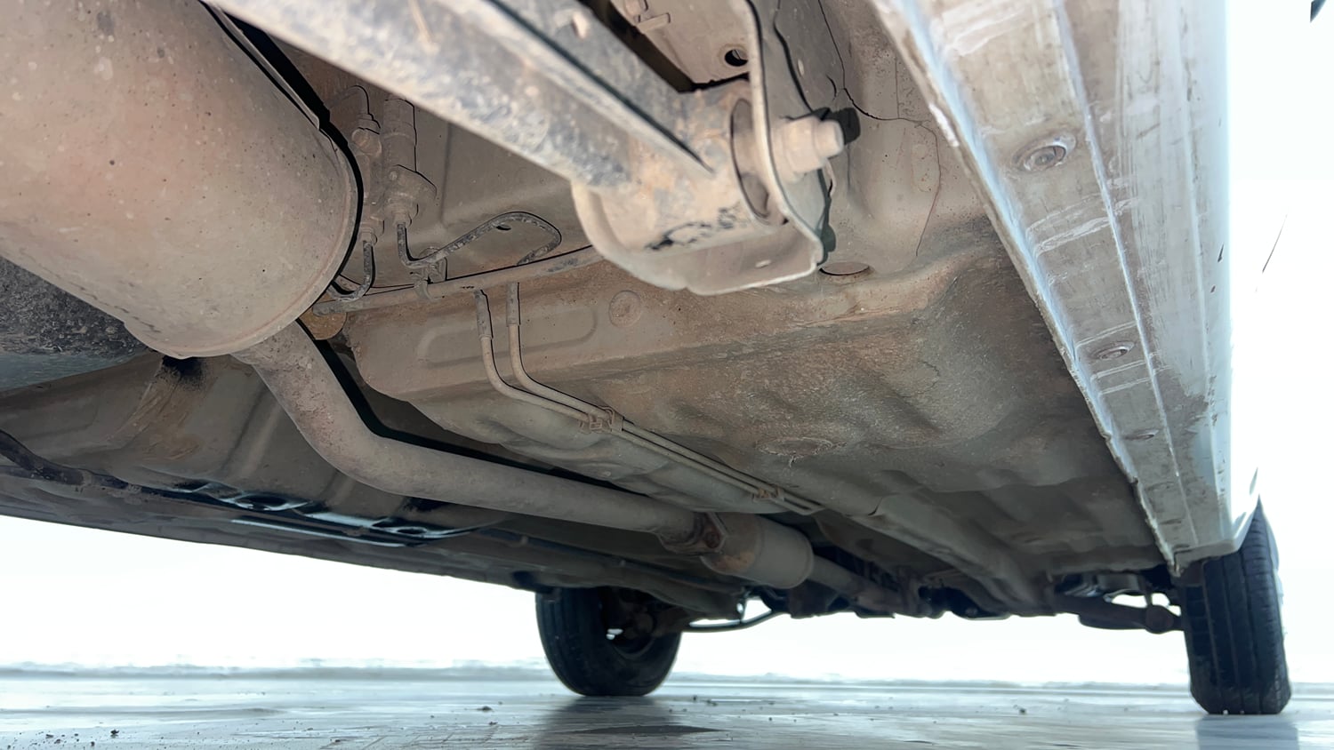 Used 2017 Maruti Suzuki Alto 800 LXi (O) Petrol Manual extra REAR RIGHT UNDERBODY VIEW