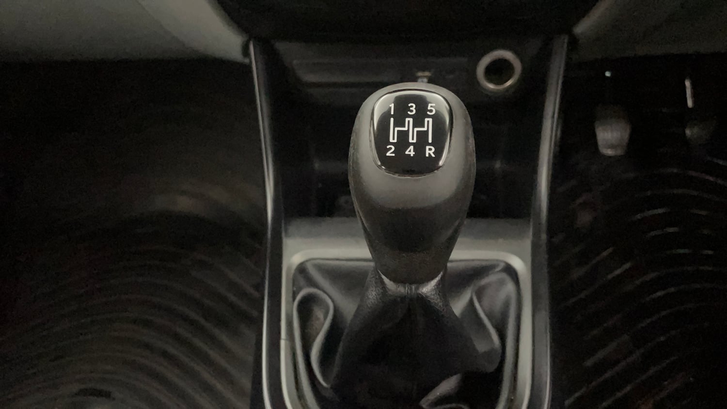 Used 2020 Tata Altroz XT Petrol Petrol Manual interior GEAR  KNOB VIEW