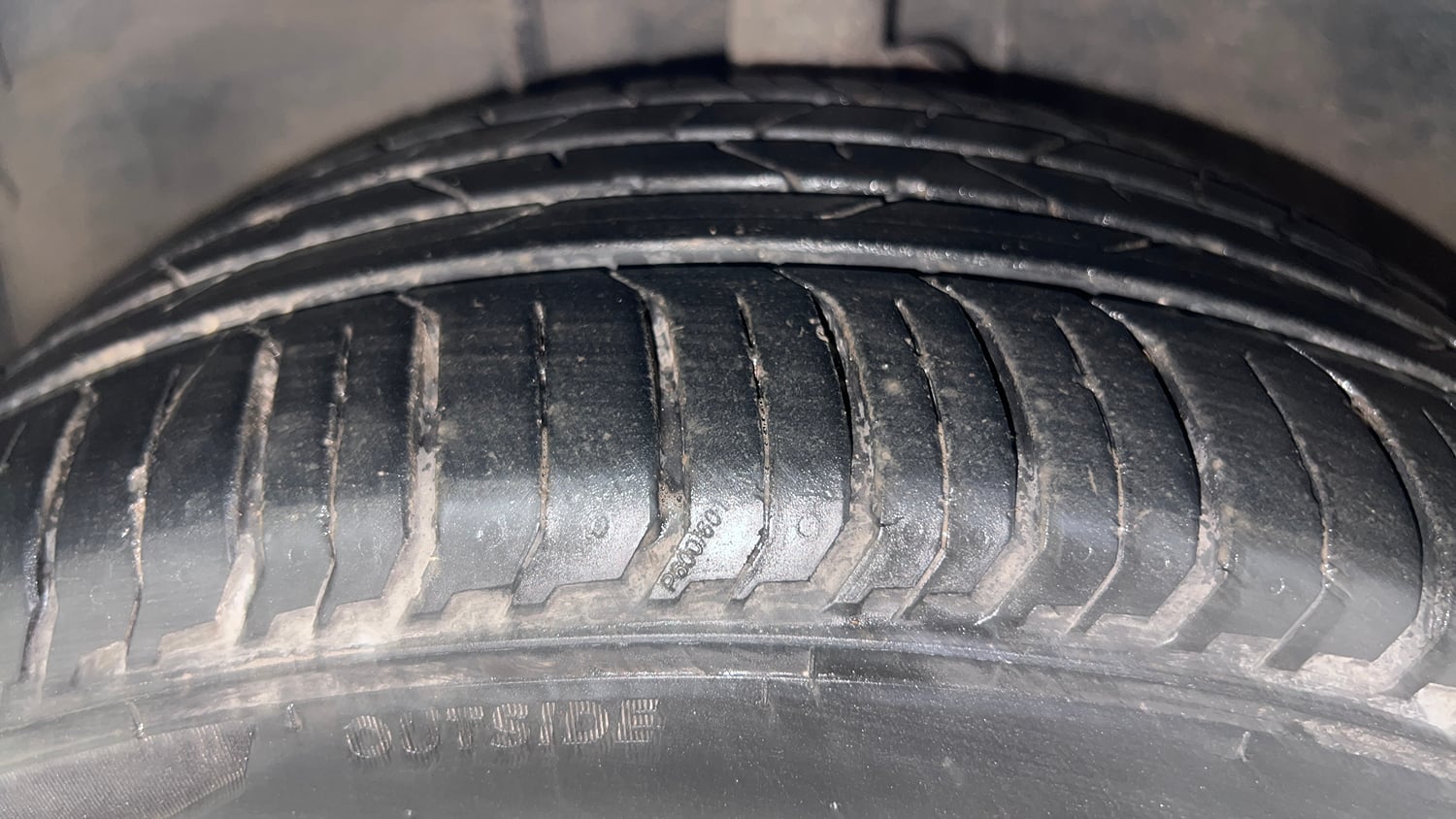 Used 2018 Toyota Corolla Altis VL CVT Petrol Petrol Automatic tyres LEFT FRONT TYRE TREAD VIEW