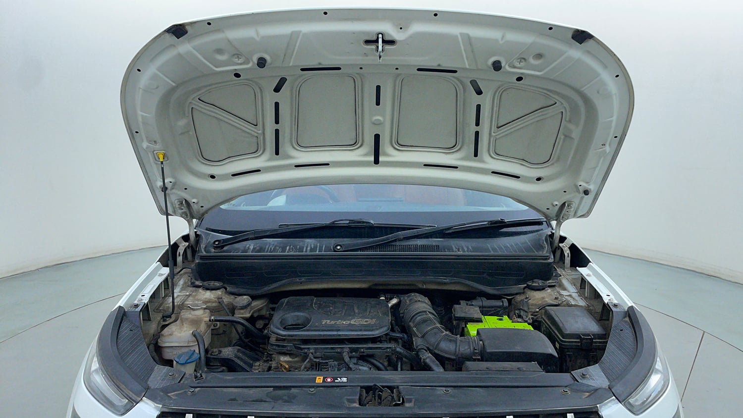 Used 2021 Hyundai Venue SX Plus 1.0 Turbo DCT Petrol Automatic engine ENGINE & BONNET OPEN FRONT VIEW