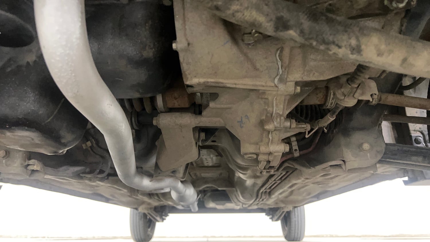 Used 2019 Maruti Suzuki Alto 800 LXi CNG Cng Manual extra FRONT LEFT UNDERBODY VIEW