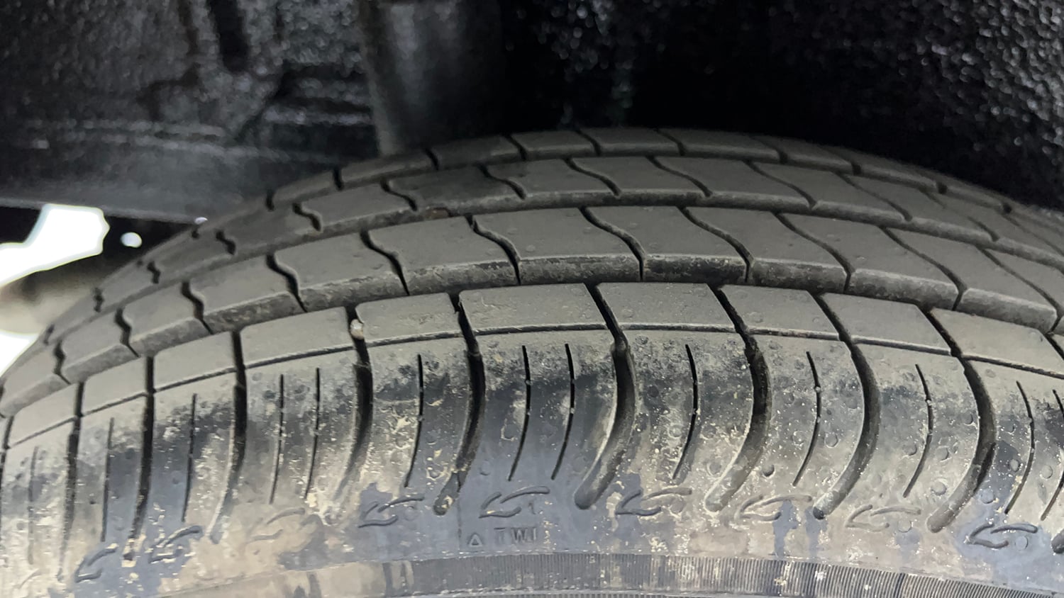 Used 2026 Maruti Suzuki Wagon R VXI 1.0 AGS Petrol Automatic tyres RIGHT REAR TYRE TREAD VIEW