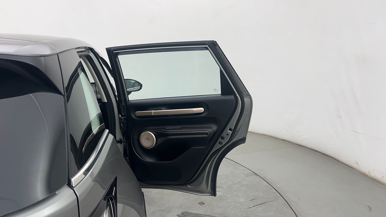 Used 2026 MG Motors Windsor EV Essence Pro Electric Automatic interior RIGHT REAR DOOR OPEN VIEW