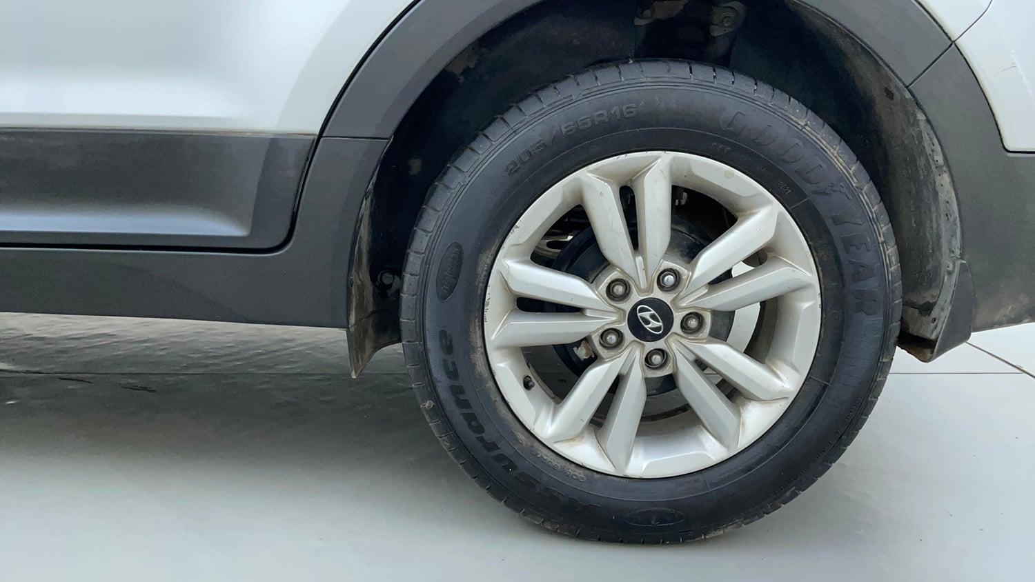 Used 2016 Hyundai Creta 1.6 SX Plus Petrol Petrol Manual tyres LEFT REAR TYRE RIM VIEW