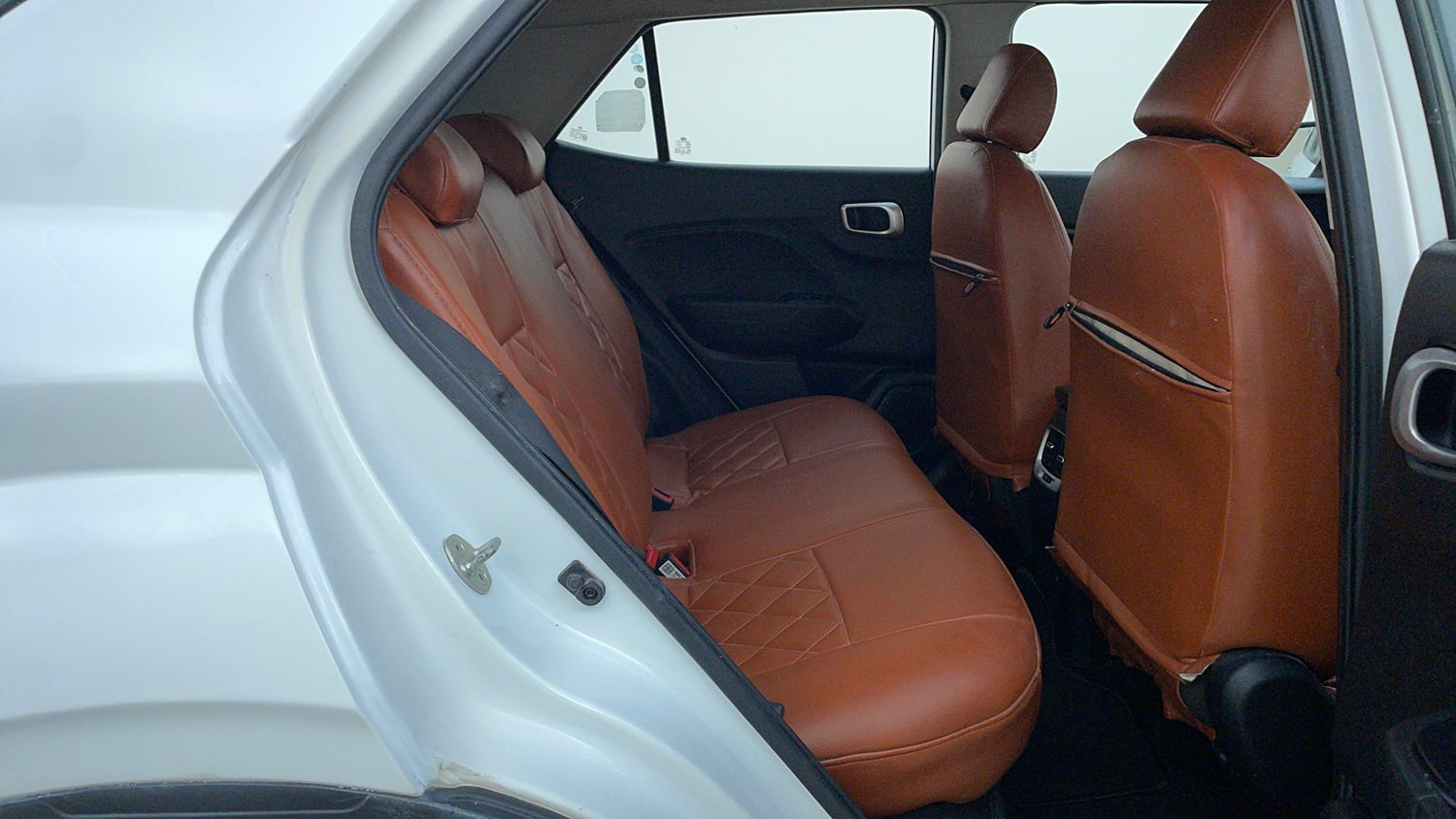 Used 2021 Hyundai Venue SX Plus 1.0 Turbo DCT Petrol Automatic interior RIGHT SIDE REAR DOOR CABIN VIEW