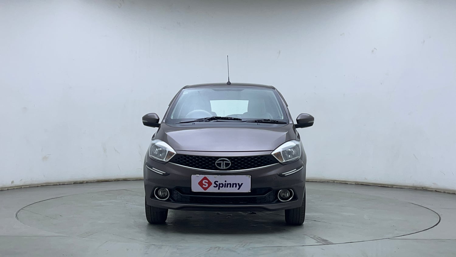 Used 2018 Tata Tiago Revotron XZ Petrol Manual exterior FRONT VIEW