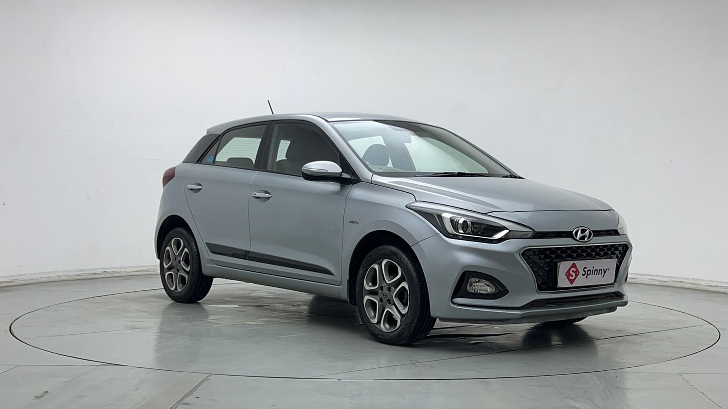 Used 2019 Hyundai Elite i20 Asta 1.2 (O) CVT Petrol Automatic exterior RIGHT FRONT CORNER VIEW