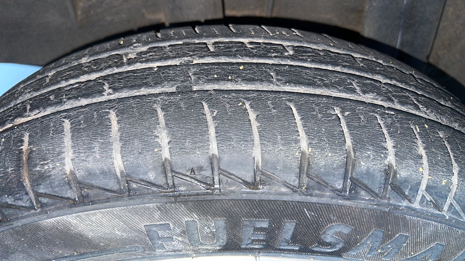 Used 2022 Renault Triber Limited Edition AMT Petrol Automatic tyres RIGHT REAR TYRE TREAD VIEW