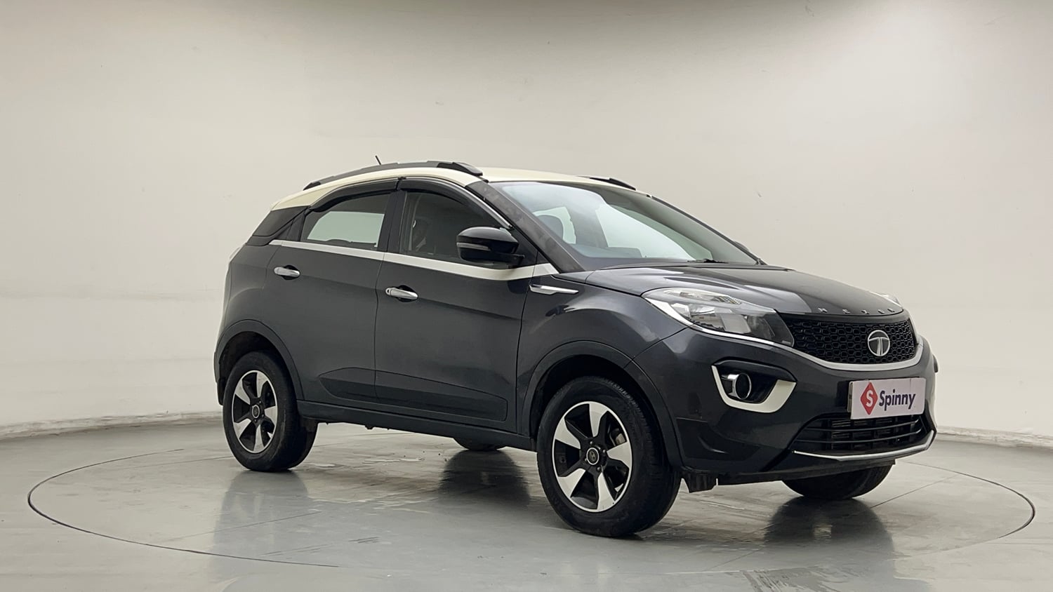 Used 2019 Tata Nexon XMA Diesel Diesel Automatic exterior RIGHT FRONT CORNER VIEW