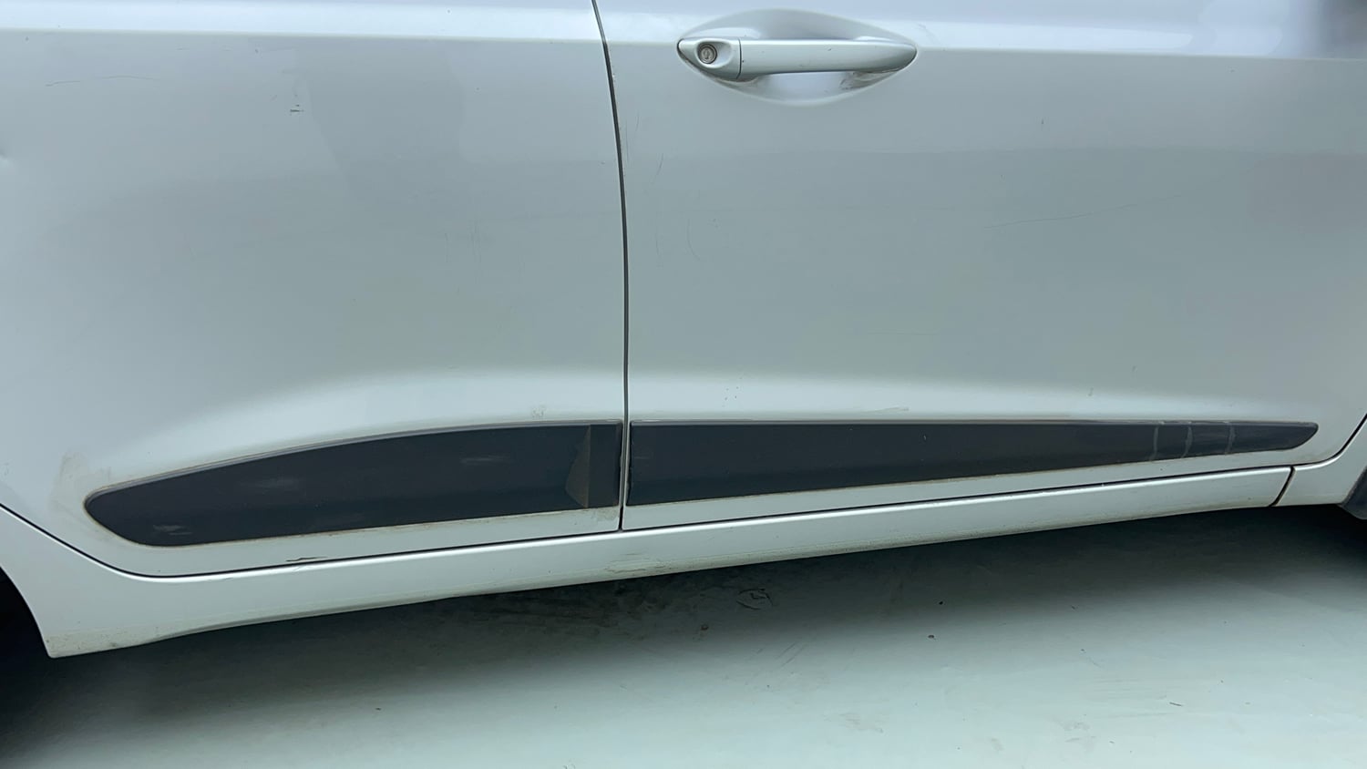 Used 2014 Hyundai Xcent S 1.2 Petrol Manual dents MINOR SCRATCH