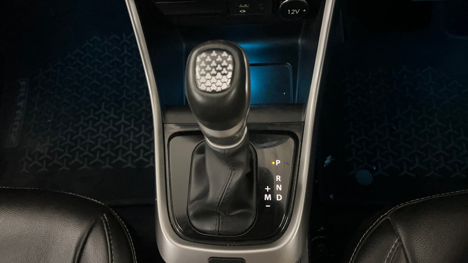 Used 2022 Tata Altroz XZA Petrol Petrol Automatic interior GEAR  KNOB VIEW