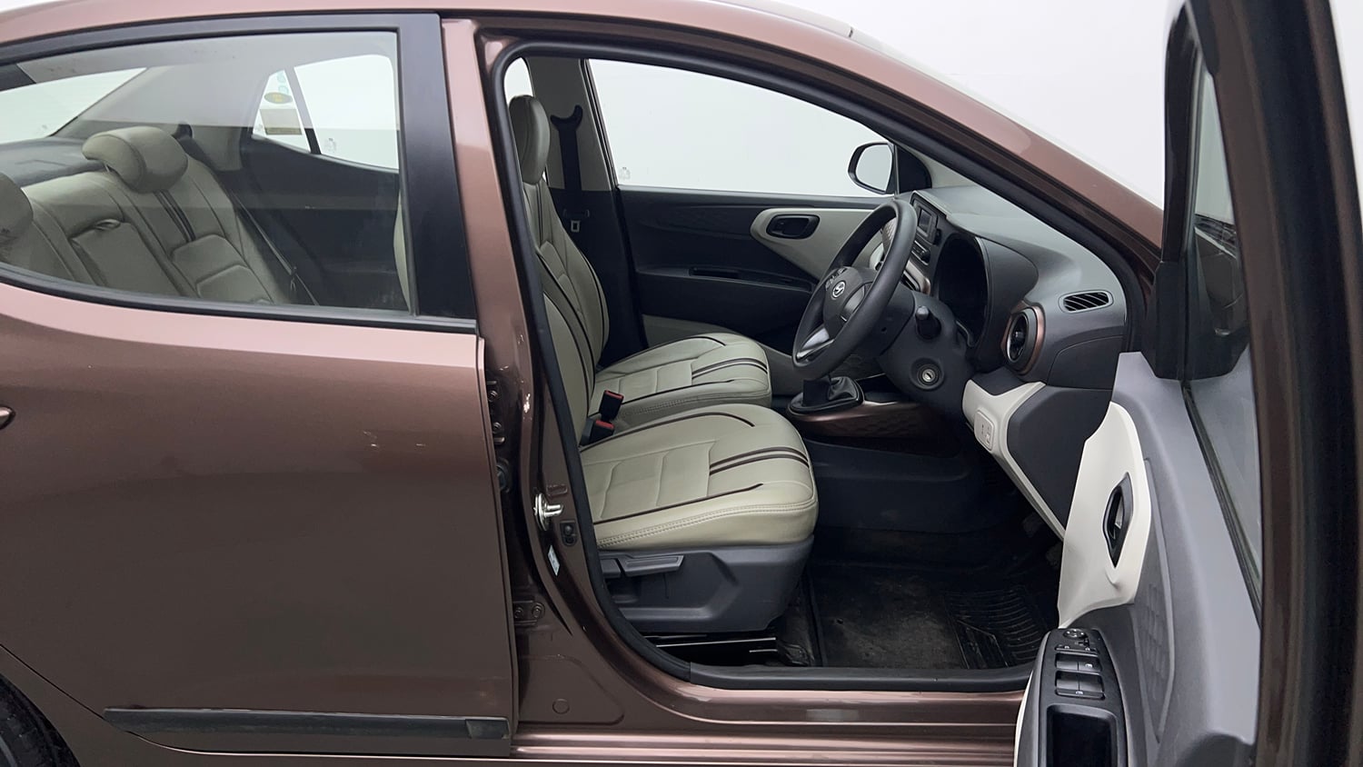 Used 2021 Hyundai Aura S 1.2 CNG Cng Manual interior RIGHT SIDE FRONT DOOR CABIN VIEW