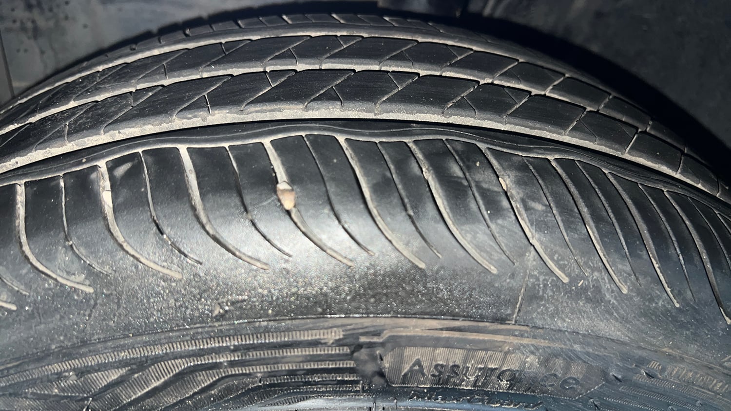 Used 2019 Toyota Yaris G CVT Petrol Automatic tyres LEFT FRONT TYRE TREAD VIEW