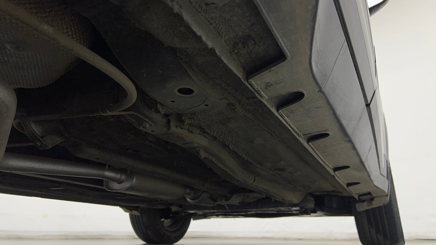 Used 2023 Kia Sonet HTX 1.0 Turbo Petrol DCT Petrol Automatic extra REAR RIGHT UNDERBODY VIEW