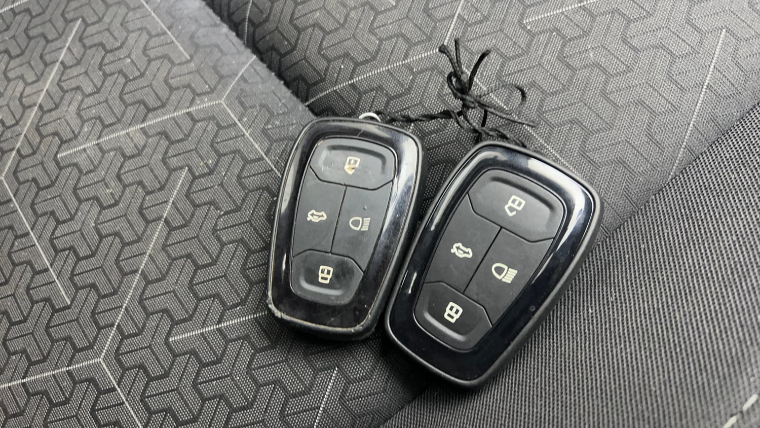 Used 2022 Tata Punch Accomplished MT Petrol Manual extra CAR KEY VIEW