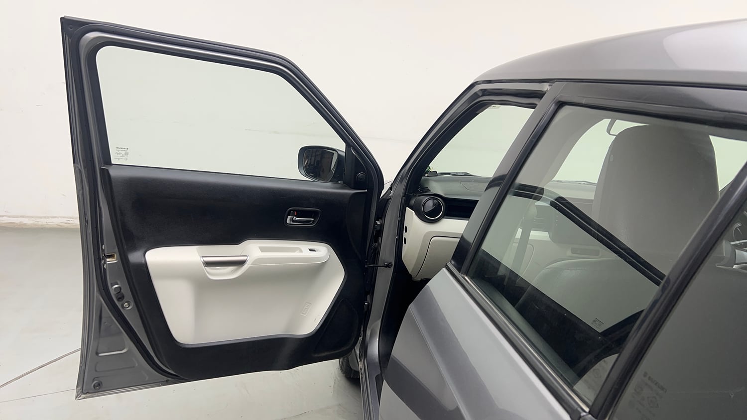 Used 2018 Maruti Suzuki Ignis Delta 1.2 AMT Petrol Automatic interior LEFT FRONT DOOR OPEN VIEW