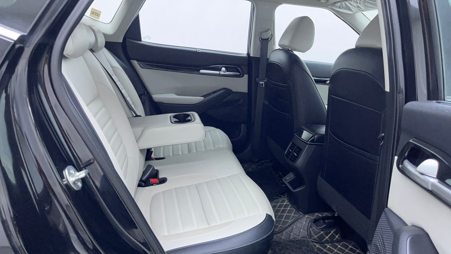 Used 2024 kia Seltos HTX 1.5 Petrol IVT Petrol Automatic interior RIGHT SIDE REAR DOOR CABIN VIEW