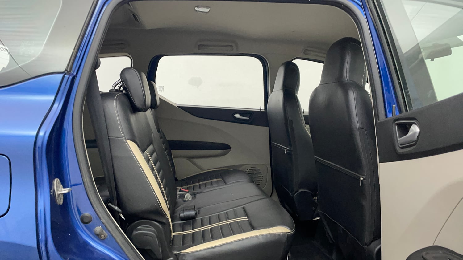 Used 2021 Renault Triber RXZ Petrol Manual interior RIGHT SIDE REAR DOOR CABIN VIEW